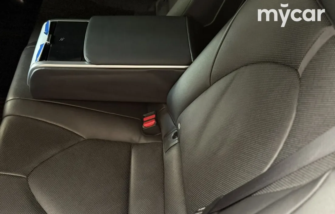 Toyota Camry 2023