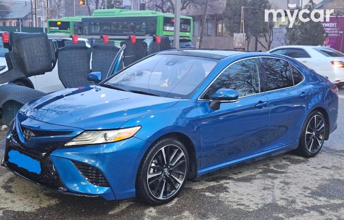 Toyota Camry 2019