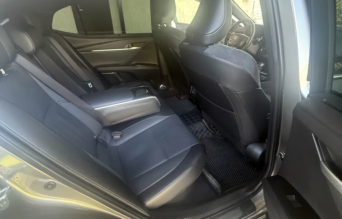 Toyota Camry 2025