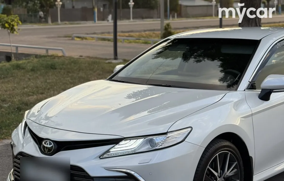 Toyota Camry 2023