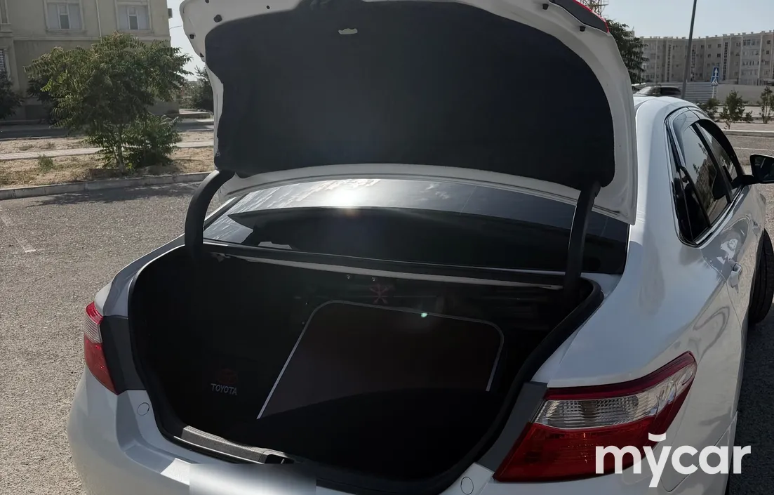 Toyota Camry 2016