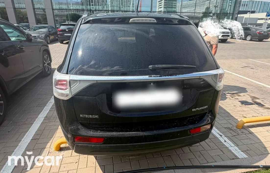 Mitsubishi Outlander 2013