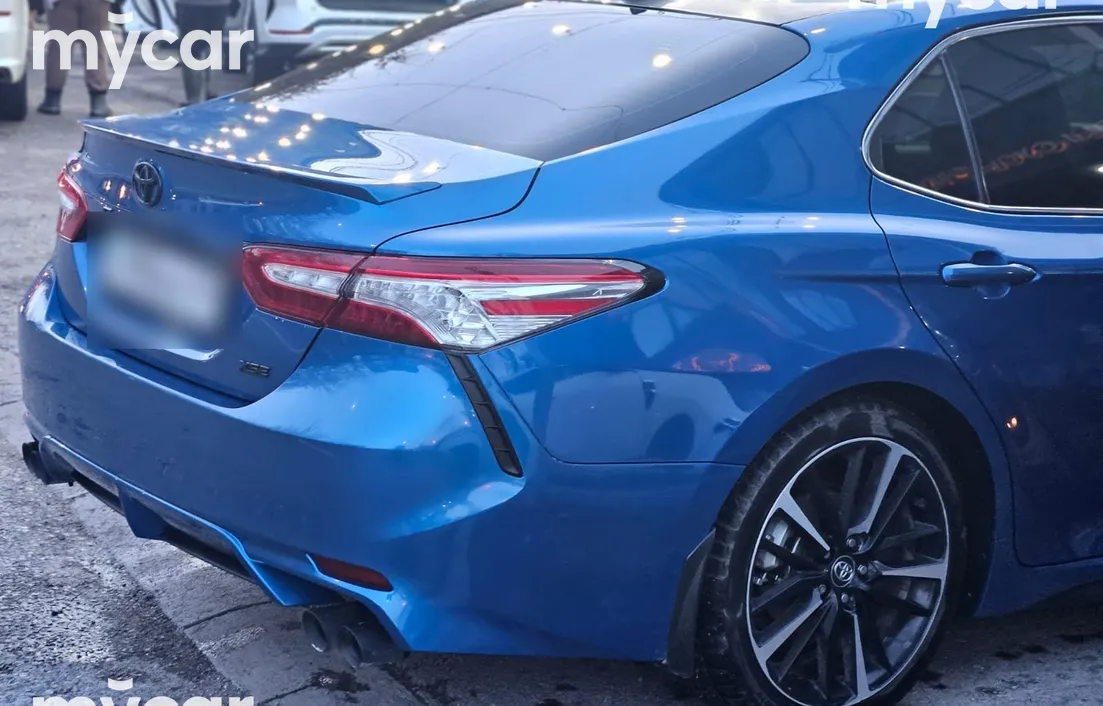 Toyota Camry 2019