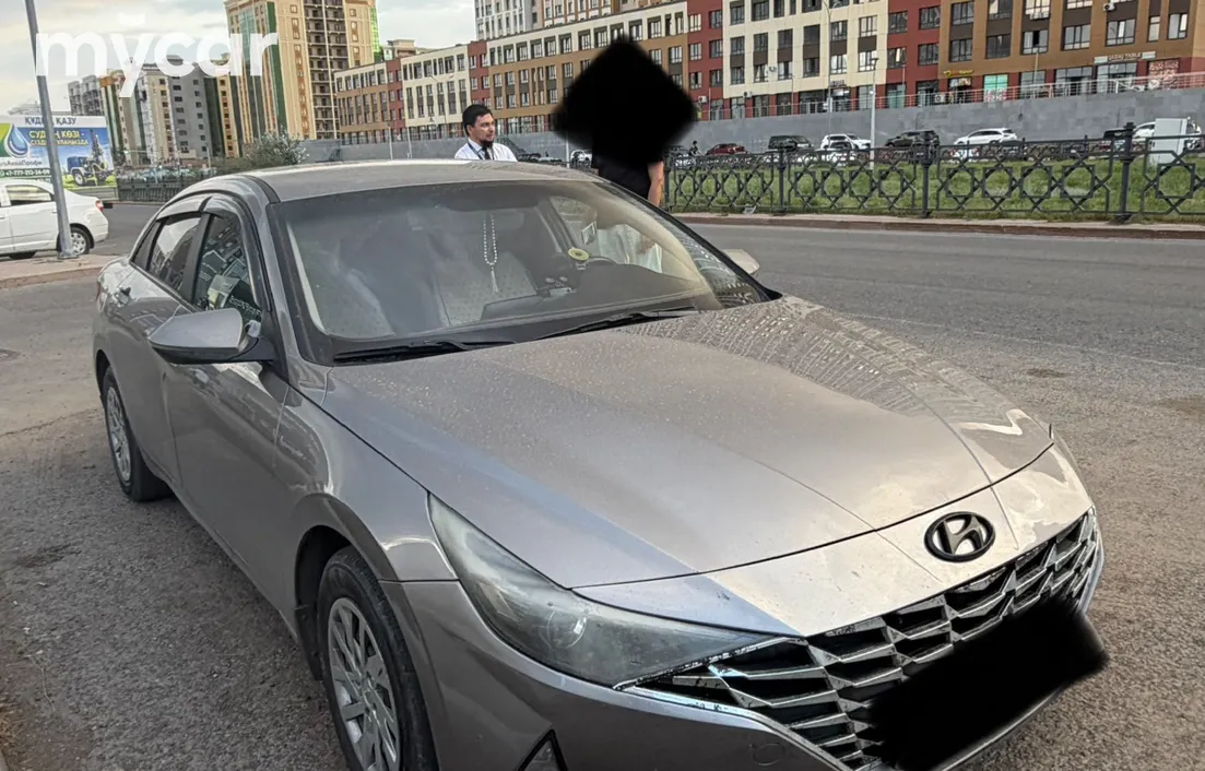 Hyundai Elantra 2021