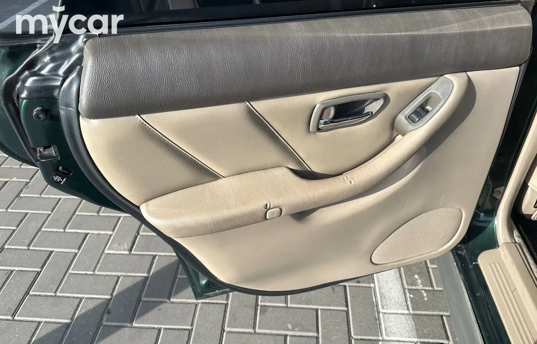 Subaru Legacy 2000