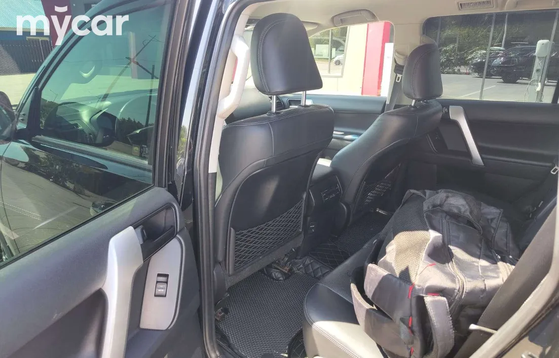 Toyota Land Cruiser Prado 2019