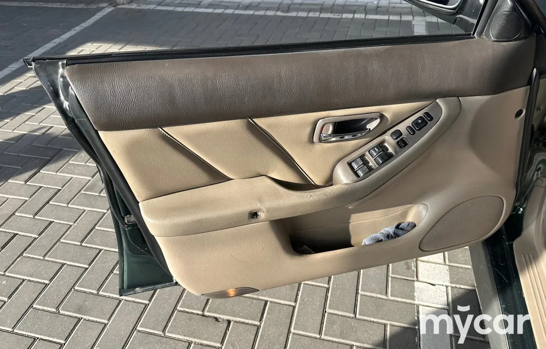 Subaru Legacy 2000