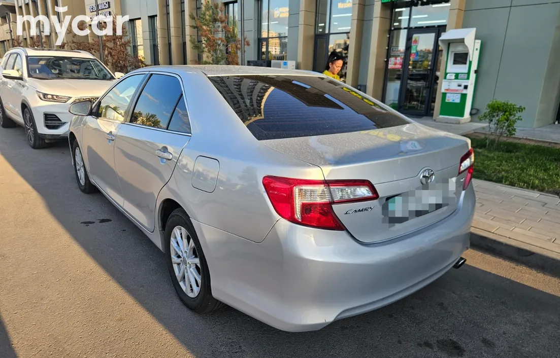 Toyota Camry 2012