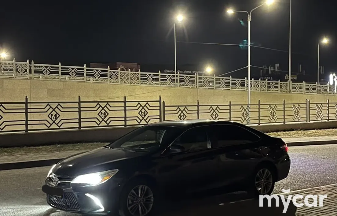 Toyota Camry 2015