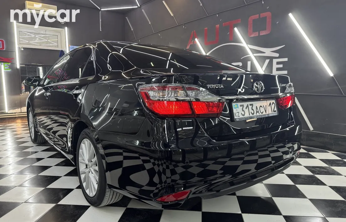 Toyota Camry 2015