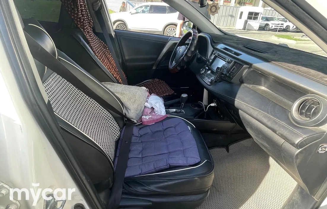 Toyota RAV4 2014