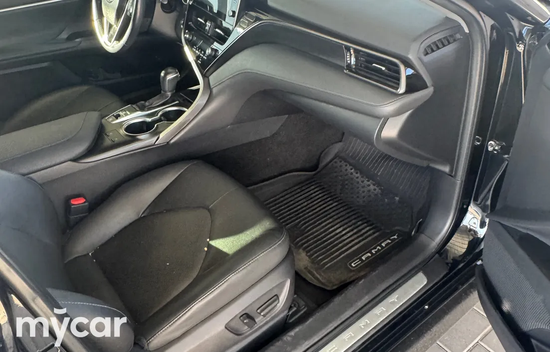 Toyota Camry 2023