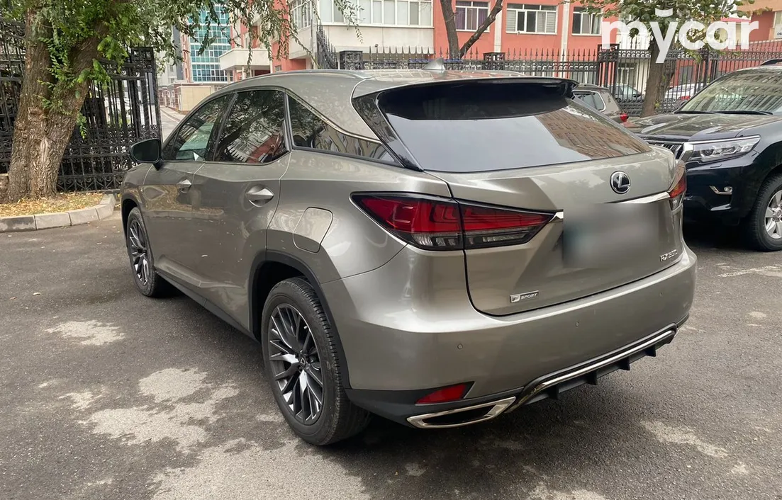 Lexus RX 2021