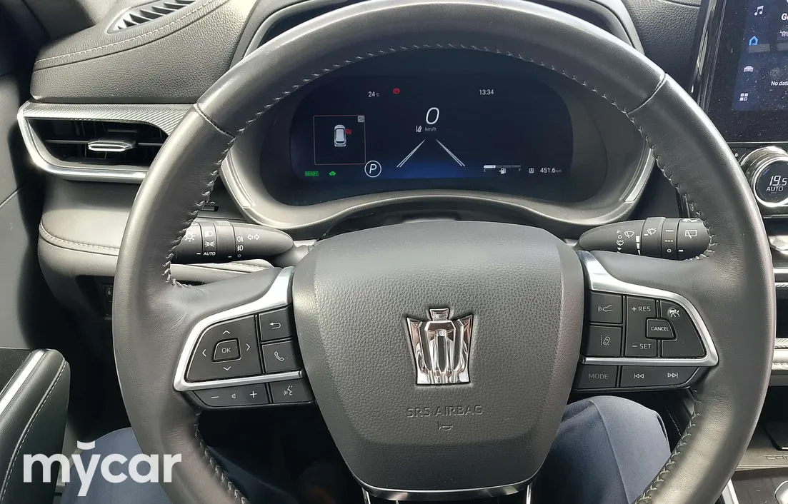 Toyota Crown Kluger 2022