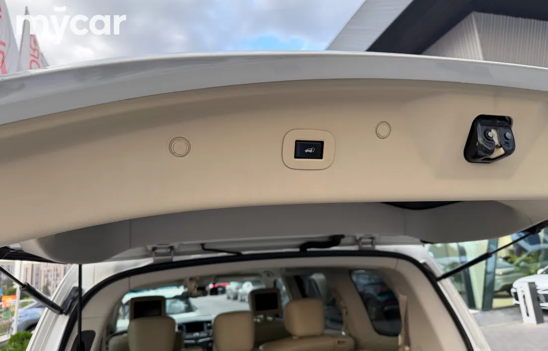 Nissan Patrol 2012