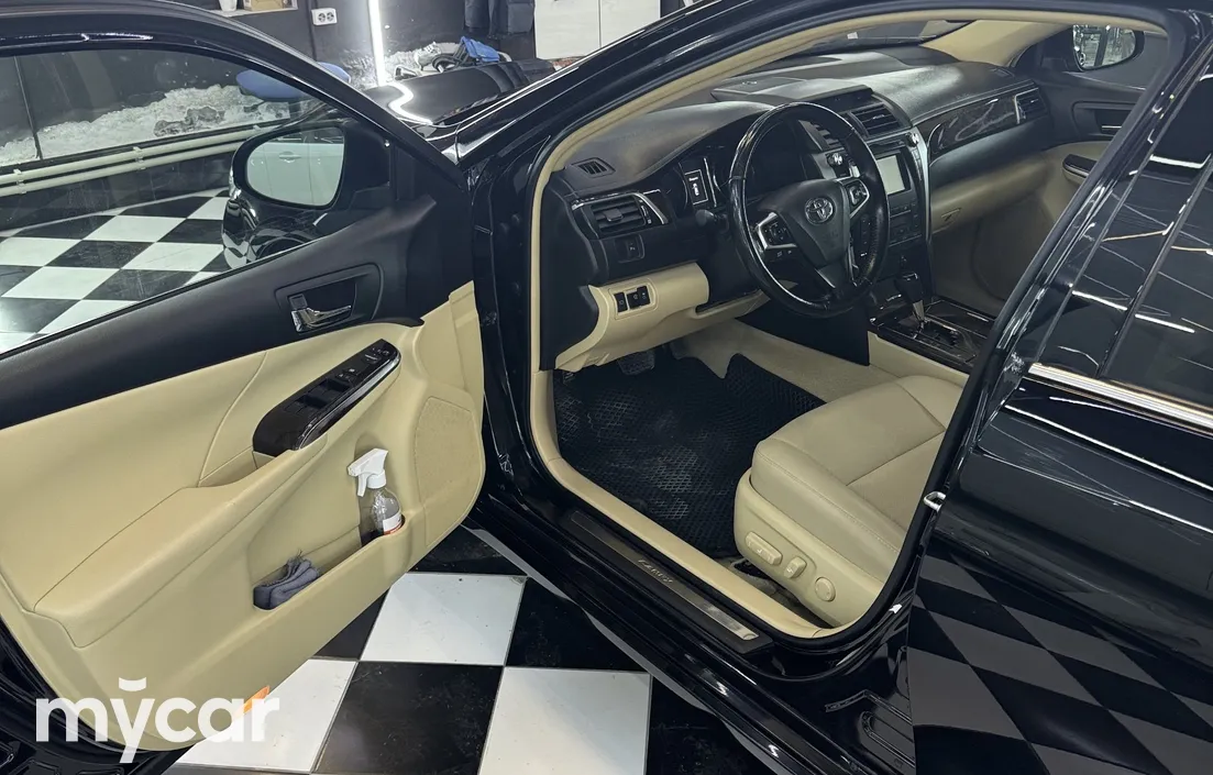Toyota Camry 2015