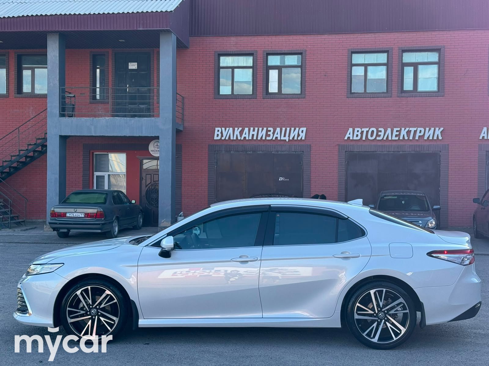 Toyota Camry 2021