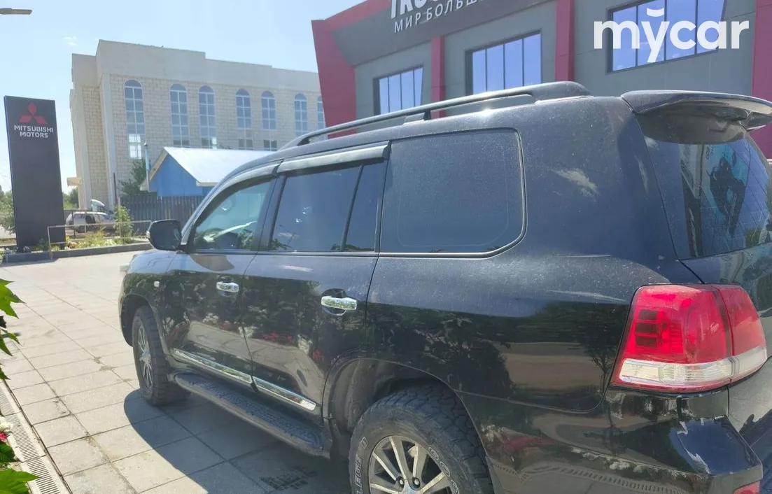 Toyota Land Cruiser 2010