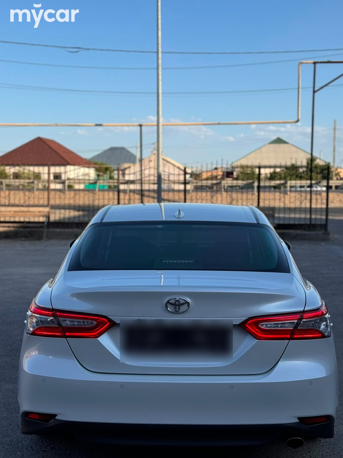 Toyota Camry 2021