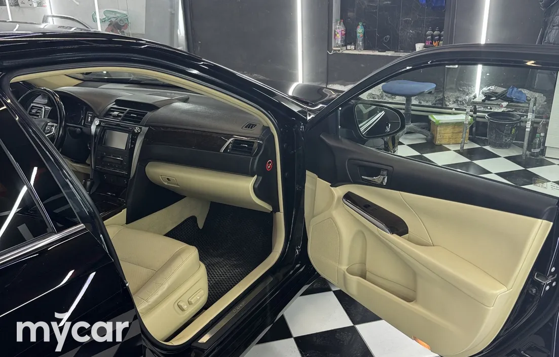 Toyota Camry 2015