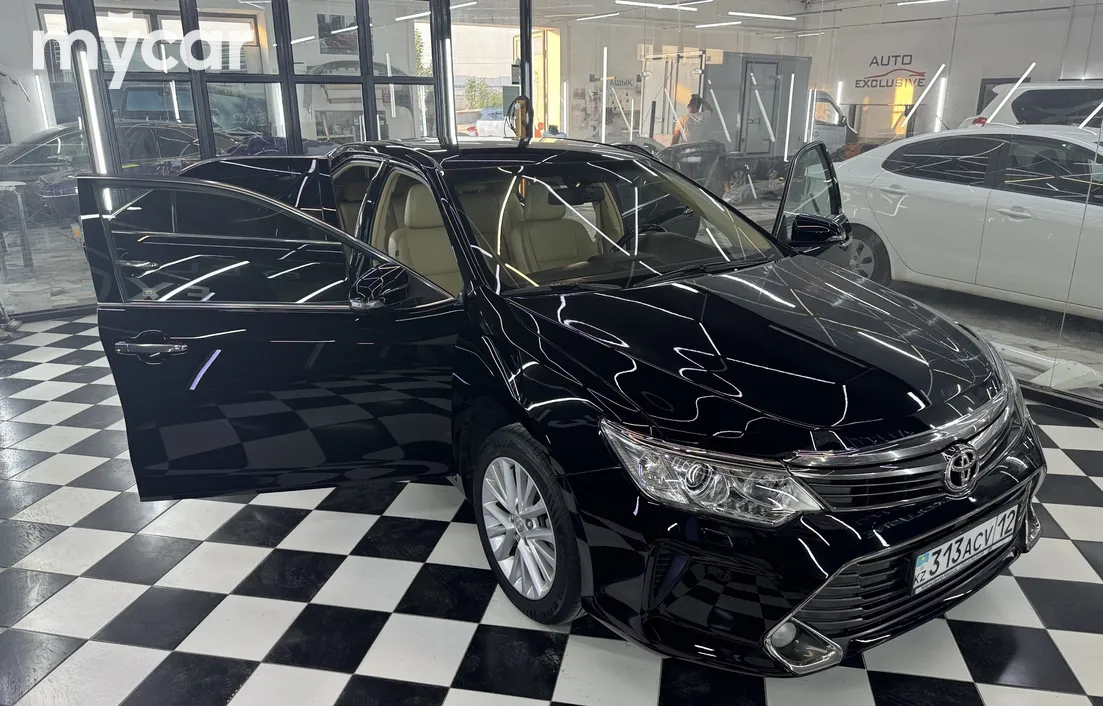 Toyota Camry 2015