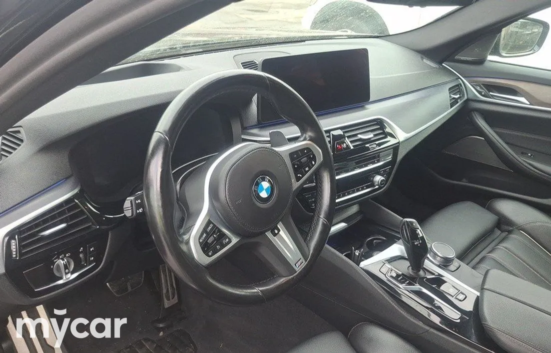 BMW 5 серия 2022
