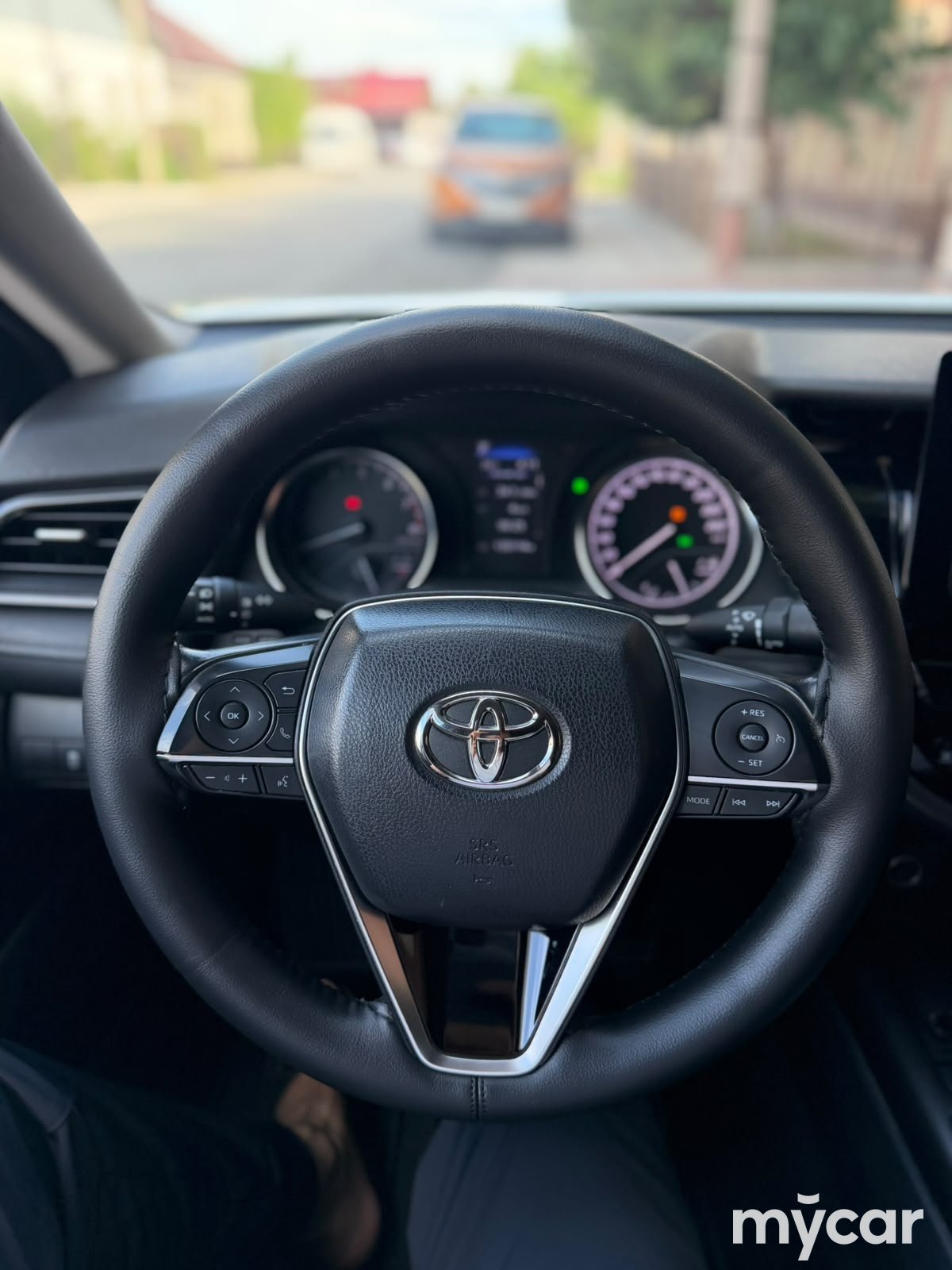 Toyota Camry 2021