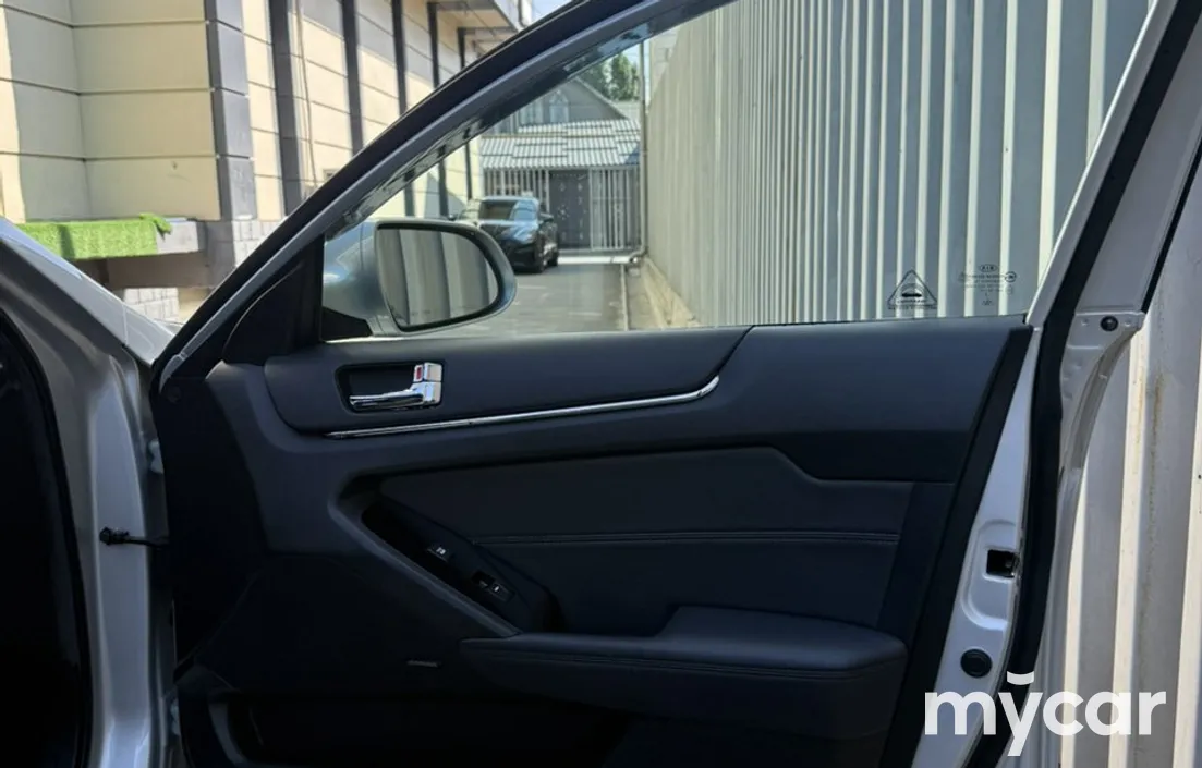 Kia K7 2010