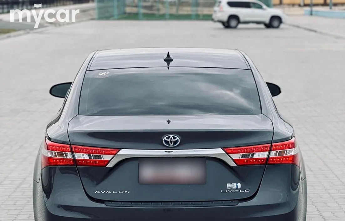 Toyota Avalon 2013