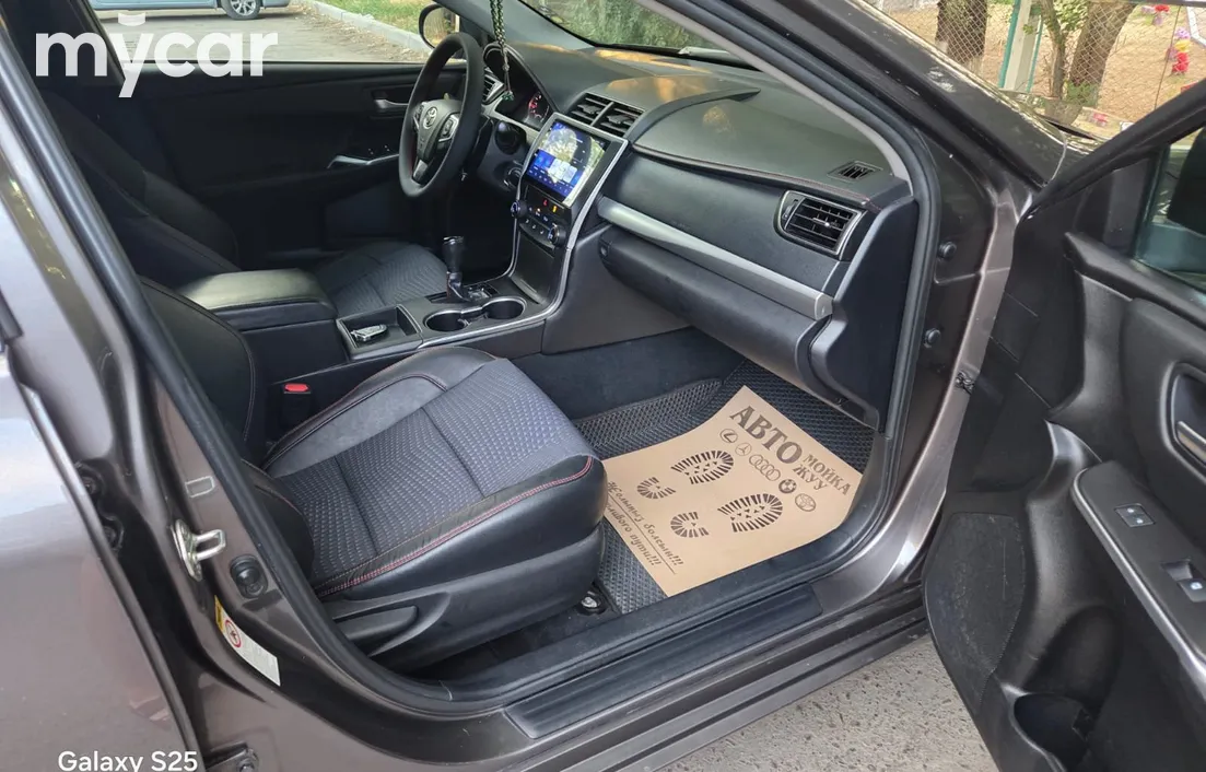 Toyota Camry 2015