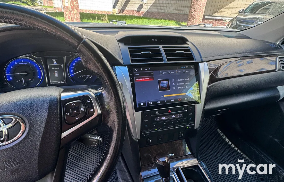 Toyota Camry 2014