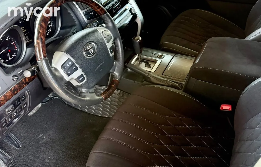 Toyota Land Cruiser 2015