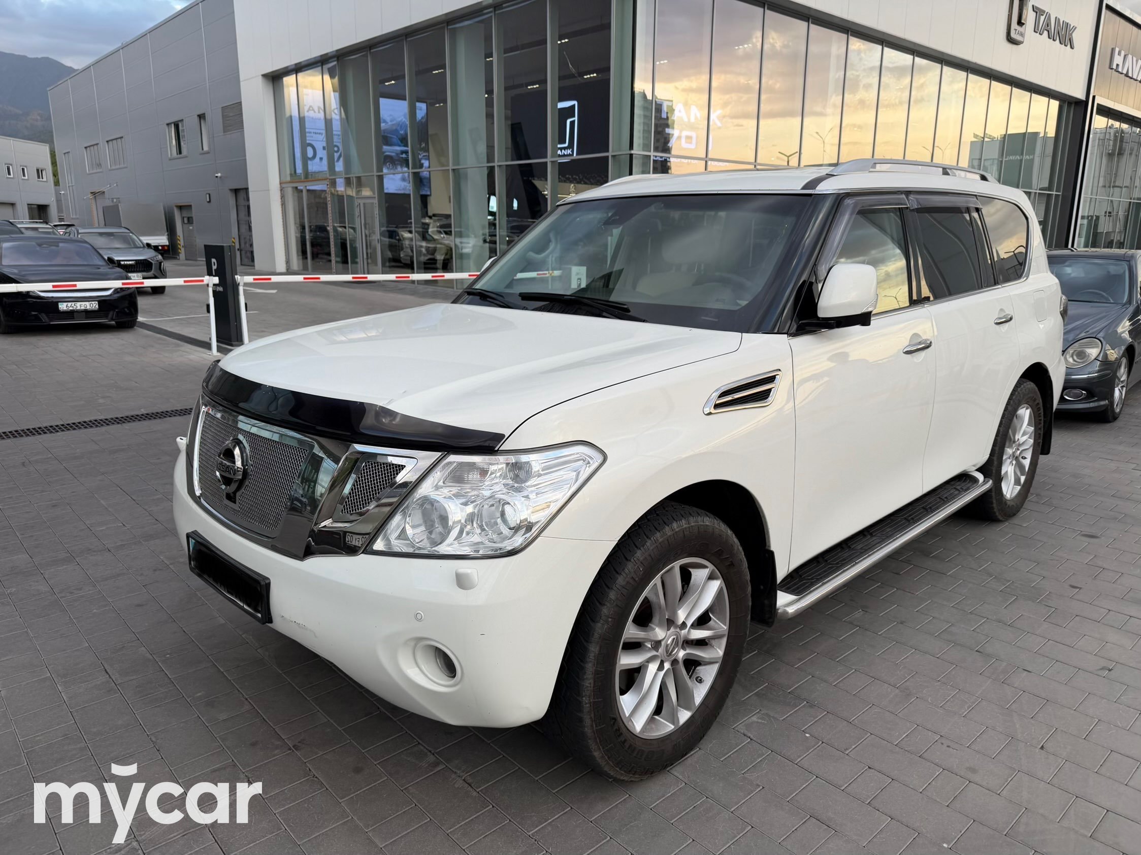 Nissan Patrol 2012
