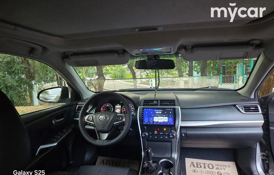 Toyota Camry 2015