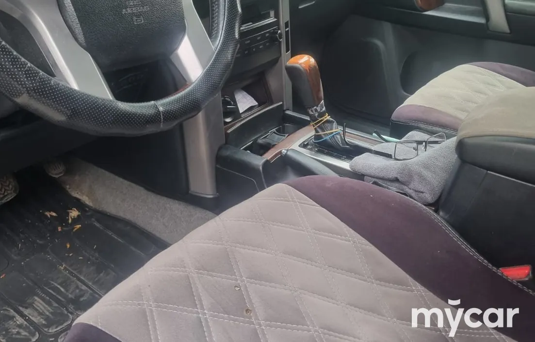 Toyota Land Cruiser Prado 2013