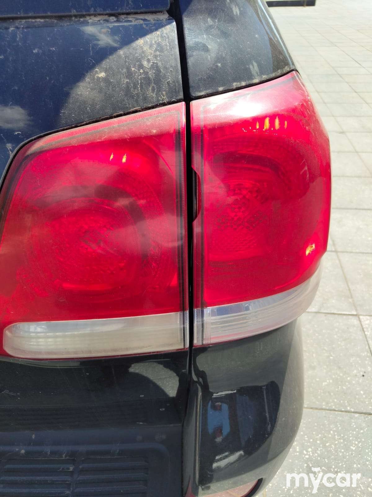 Toyota Land Cruiser 2010