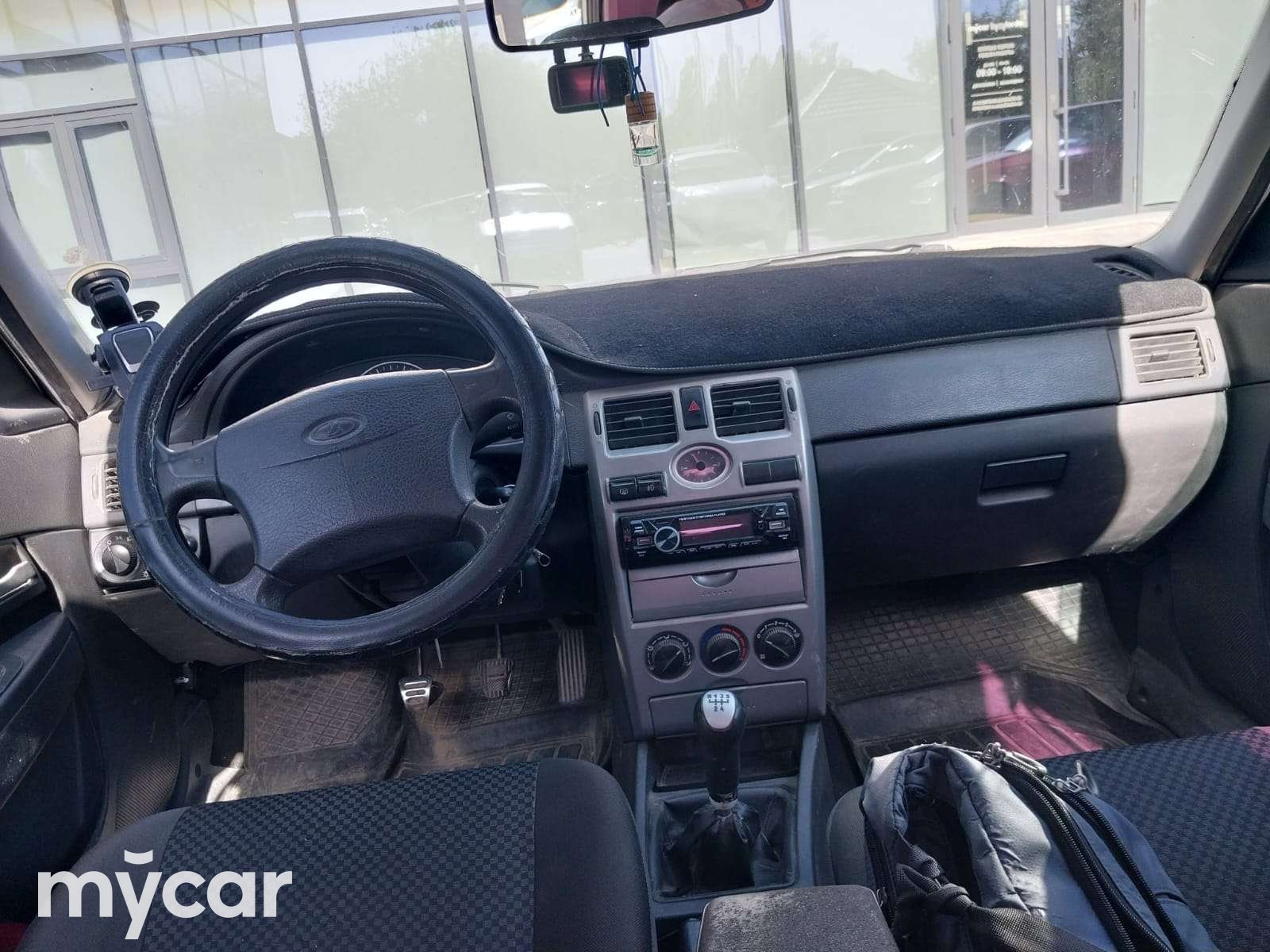 LADA Priora 2012