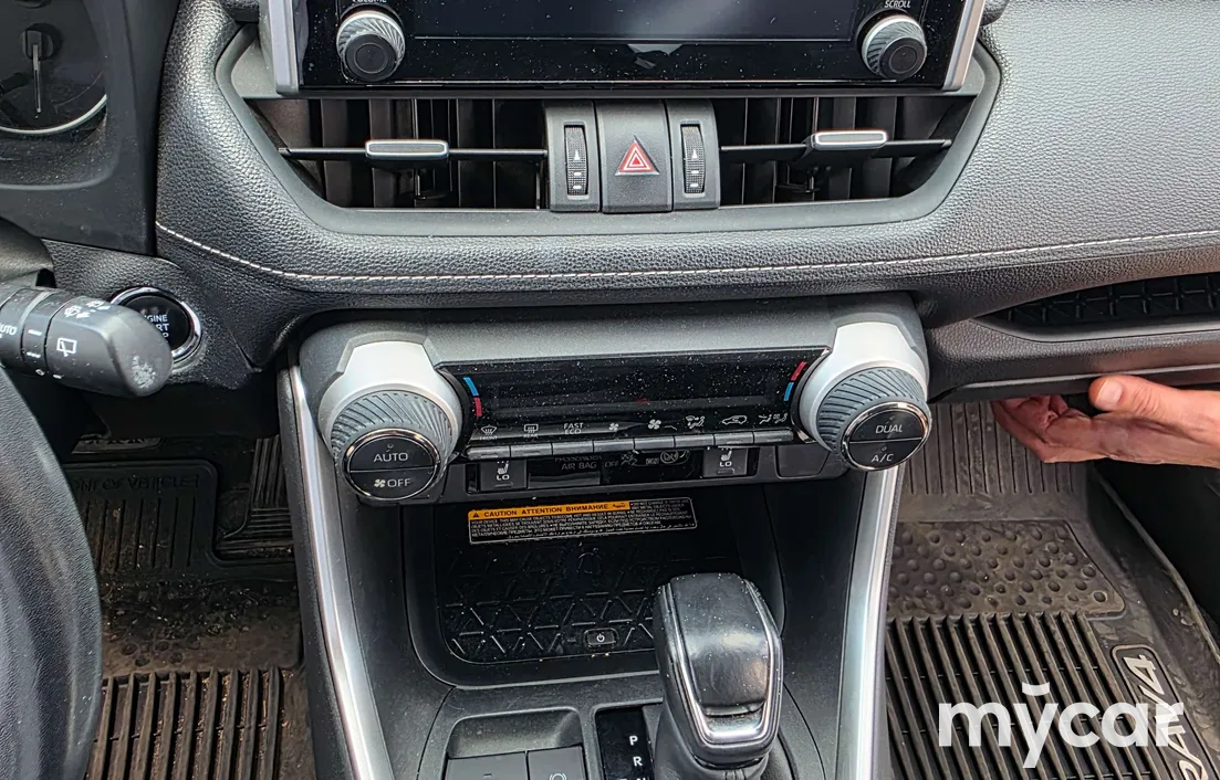 Toyota RAV4 2021