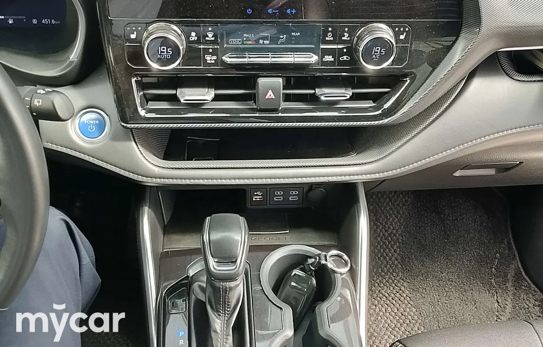 Toyota Crown Kluger 2022