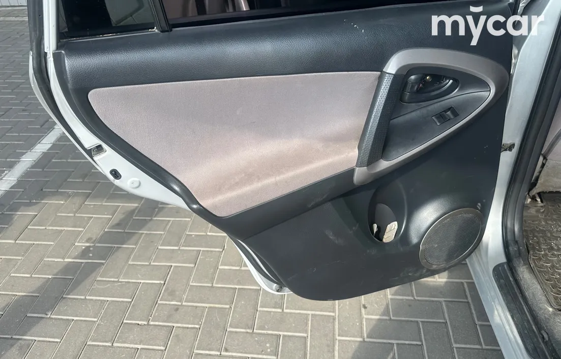 Toyota RAV4 2005