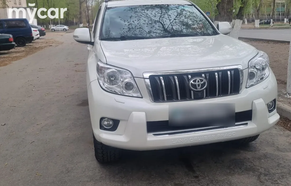Toyota Land Cruiser Prado 2013