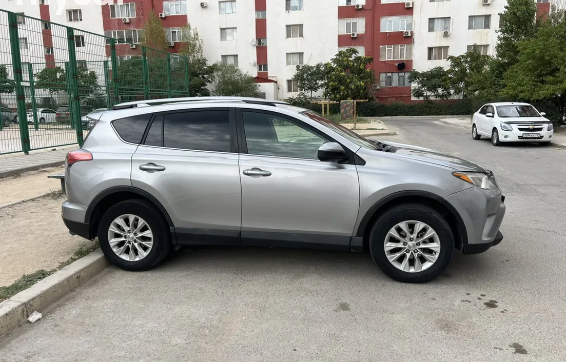 Toyota RAV4 2017