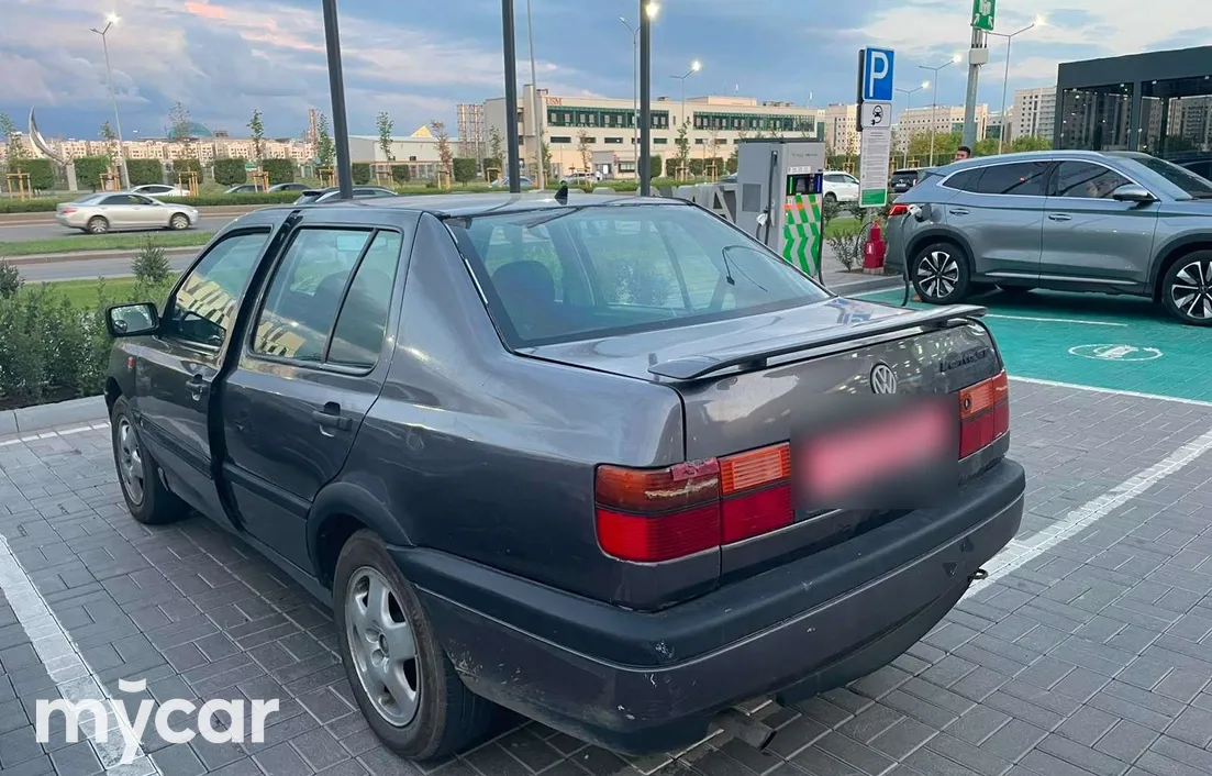 Volkswagen Vento 1992