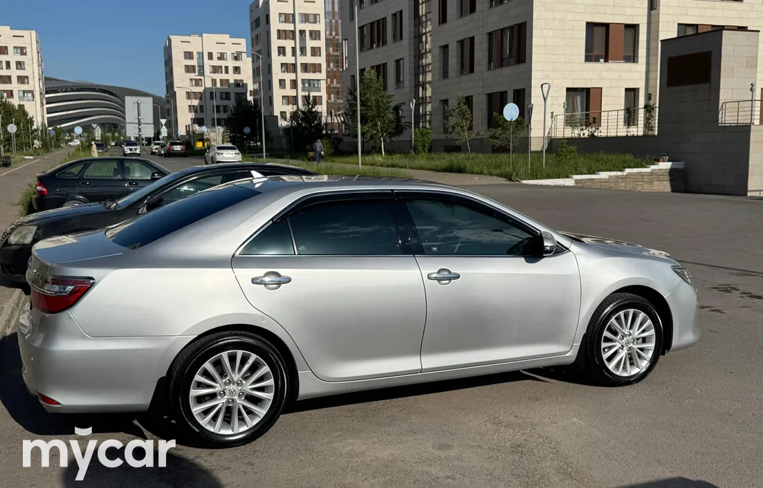 Toyota Camry 2014