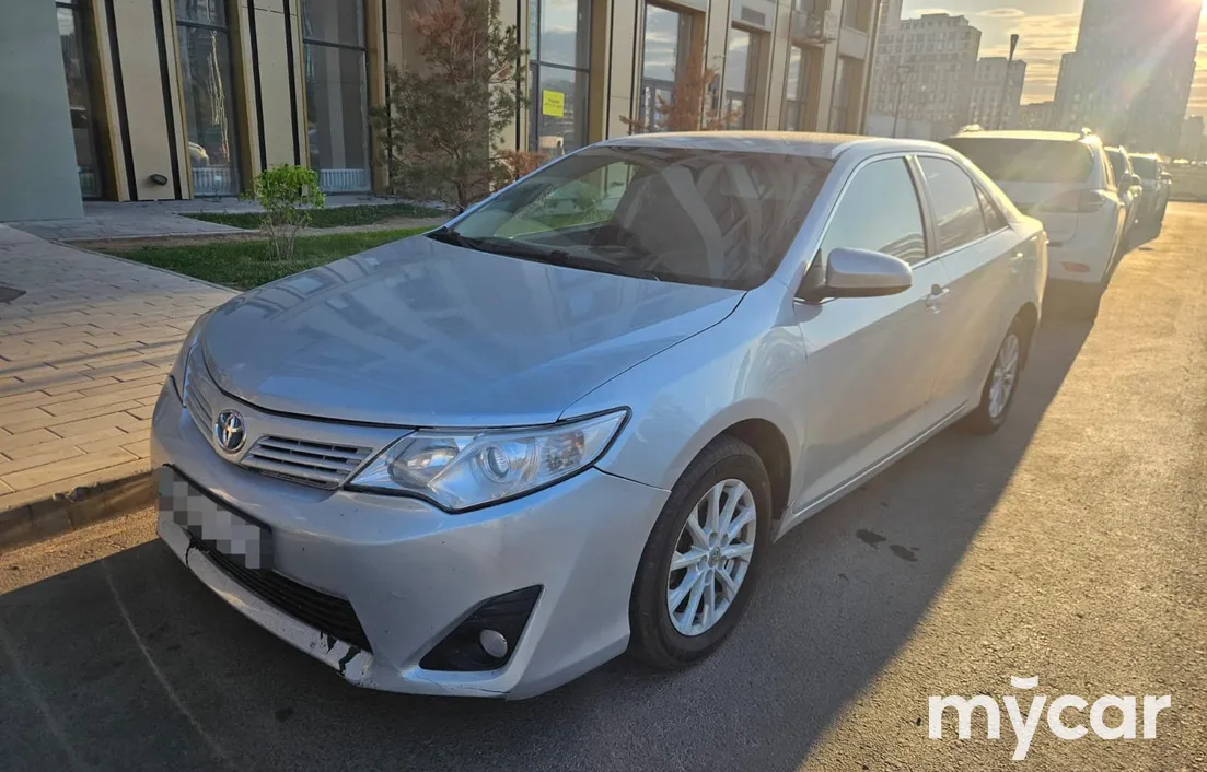 Toyota Camry 2012