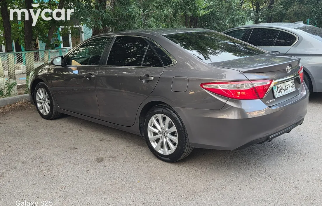 Toyota Camry 2015