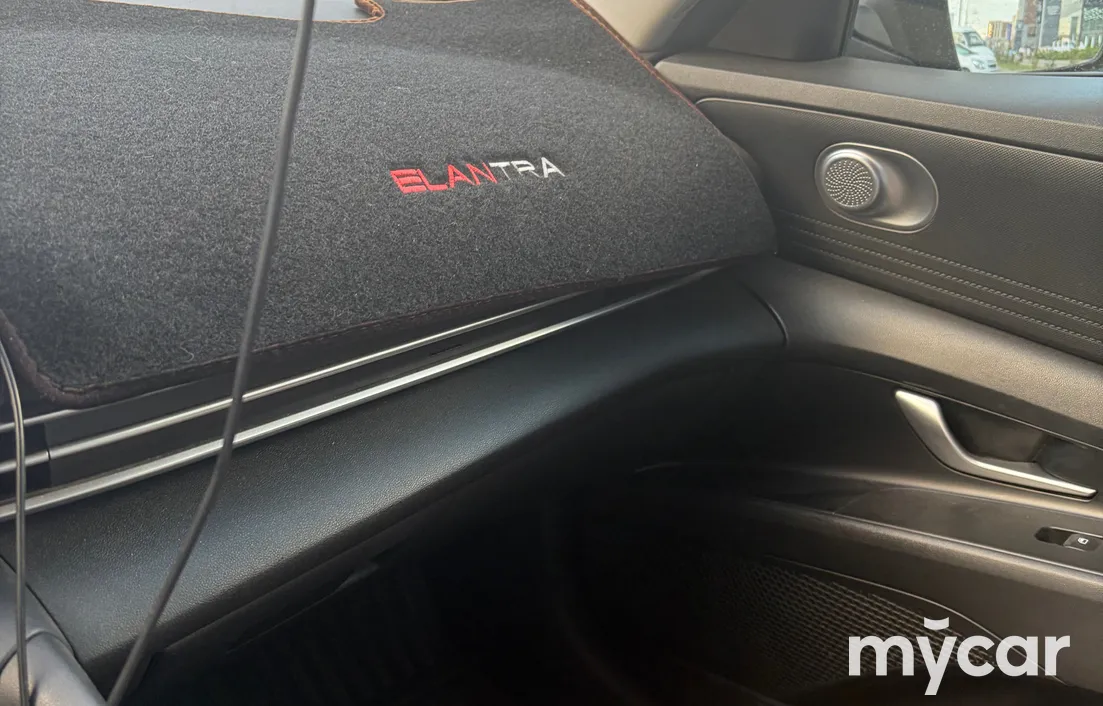 Hyundai Elantra 2021