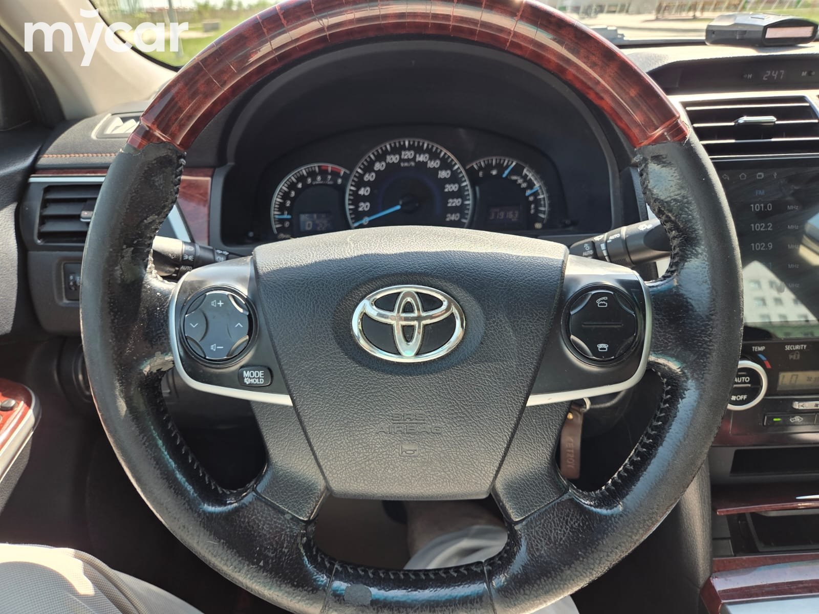 Toyota Camry 2012