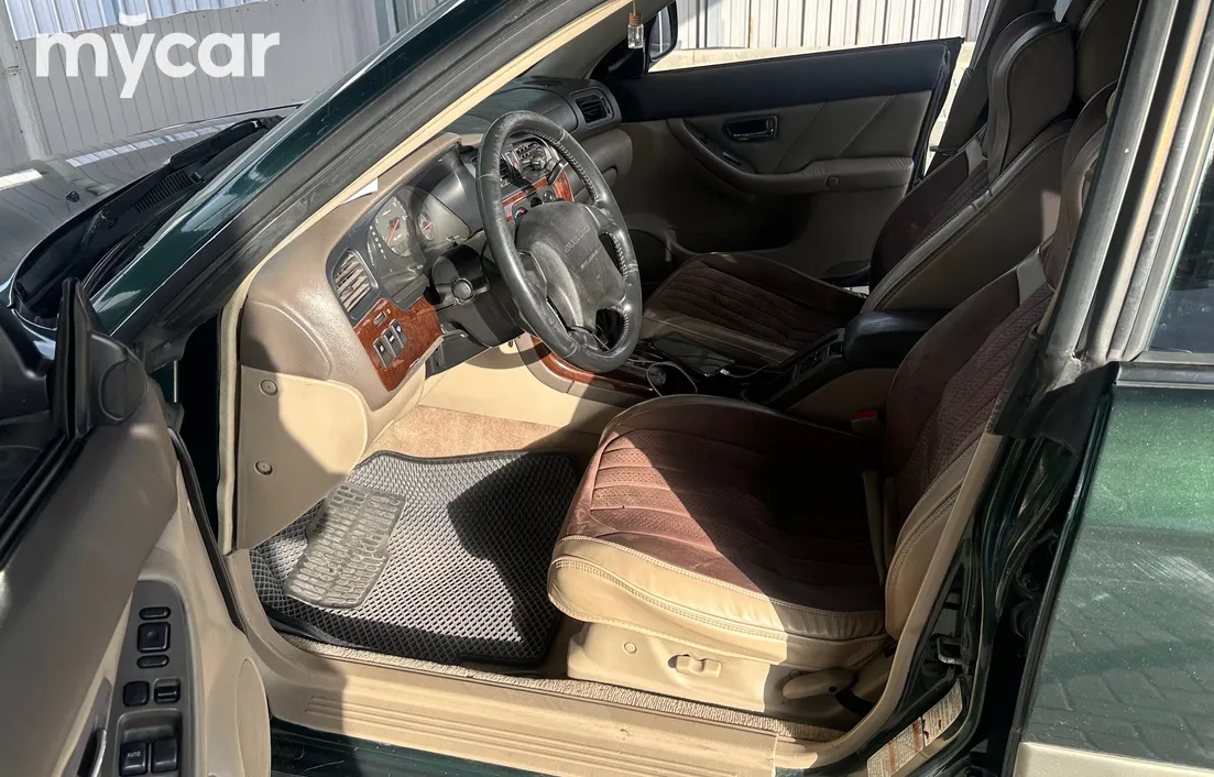 Subaru Legacy 2000