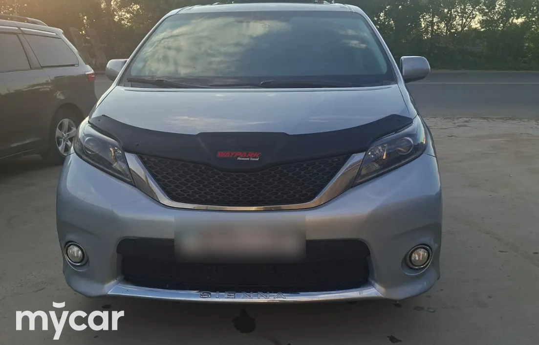 Toyota Sienna 2014